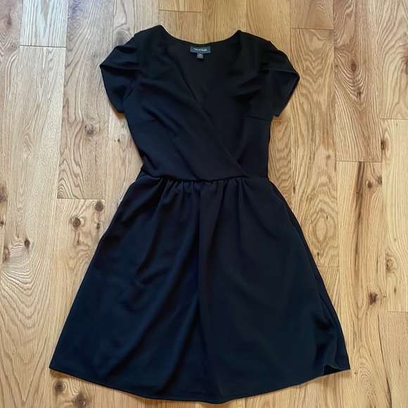 MODCLOTH || Wrap Work Dress Size XS - Picture 4 of 8